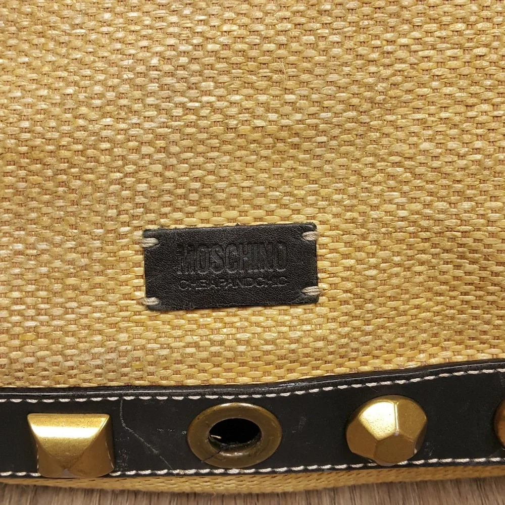 Moschino forever classic